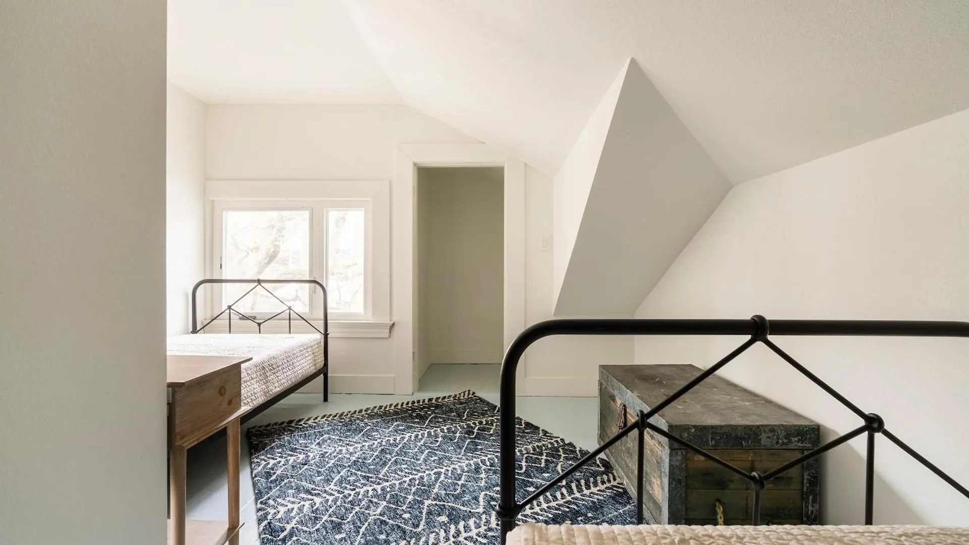 Apartment Stay Portland Collection - Historically Renovated 3Br Steps From Nw 23Rd United States